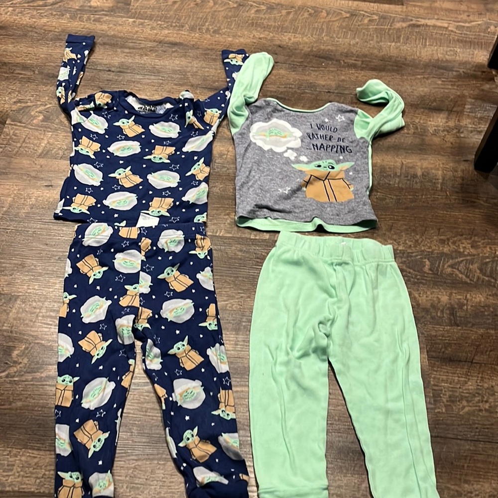 Baby yoda pj set